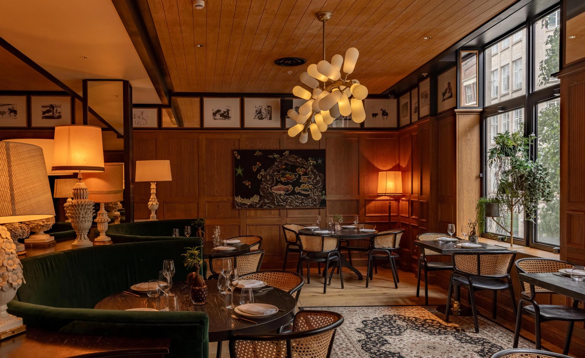 ARRIBA interior